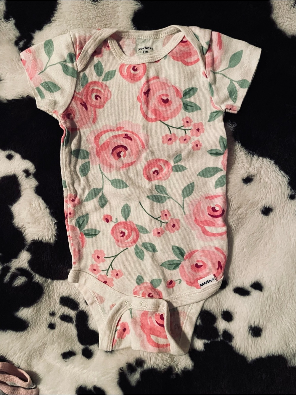 Gerber Rose Floral Infant / Baby Onesie Size 3-6 Months